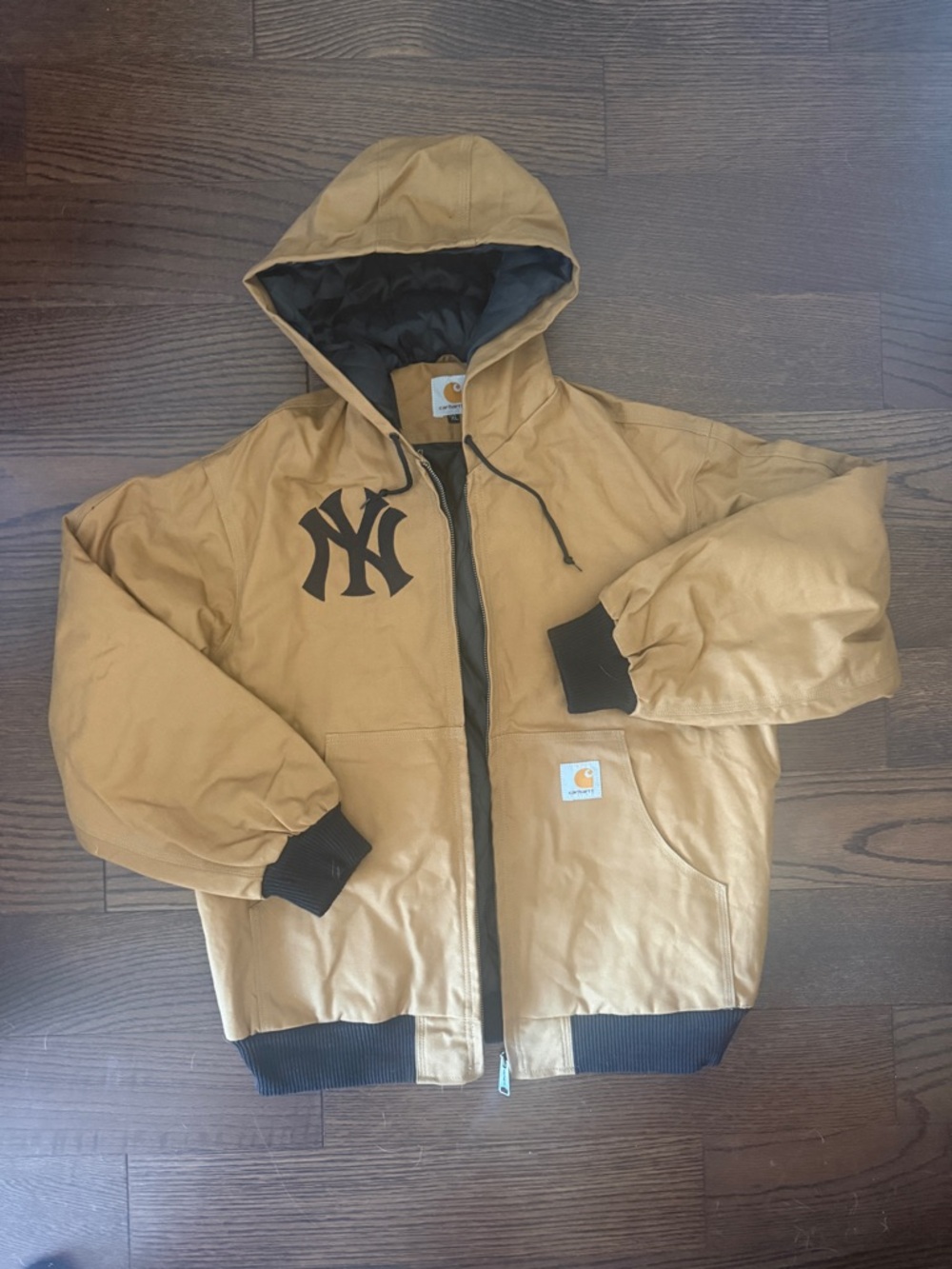 Carhartt Quilted Jacket Interior in Tan and Black